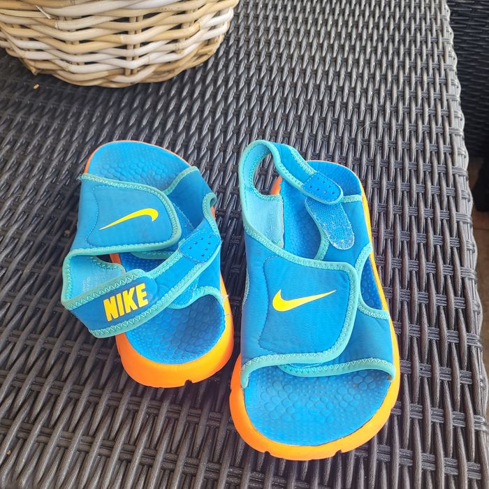 Piankowe Sandały NIKE