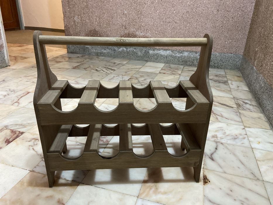 Garrafeira para 8 garrafas em madeira