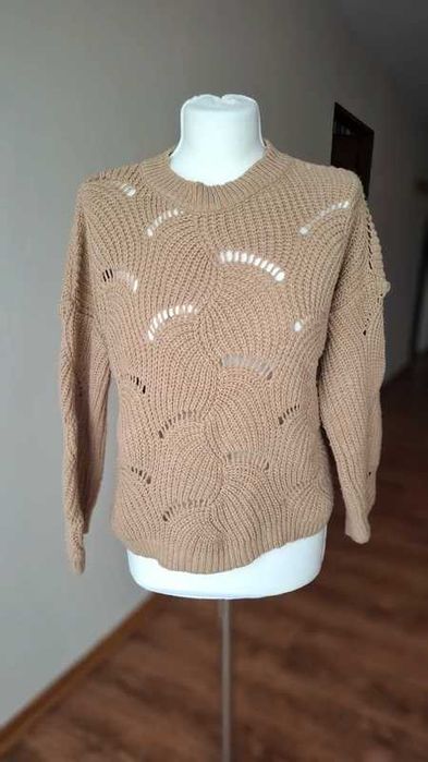 Sweter beżowy ażurowy
