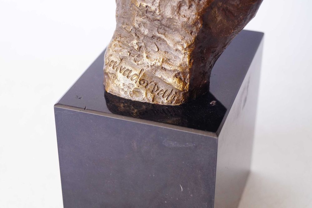 Figura z brązu rzeźba SALVADOR DALI cisza - maska 2