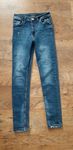 Sprzedam spodnie jeansowe dolce Gabbana 27