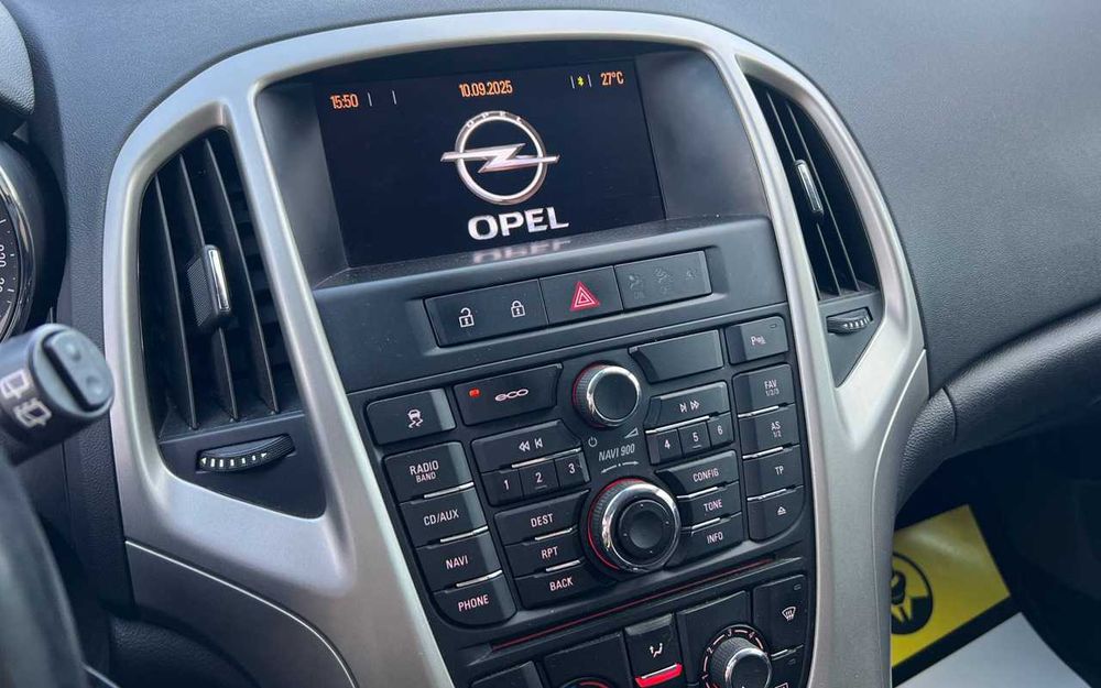 Opel Astra  2013