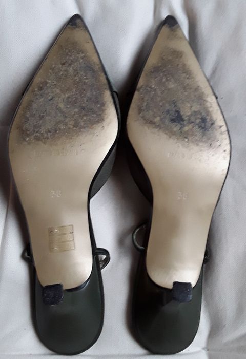 Sapatos de senhora verde seco da Pilar Burgos, tamanho 38
