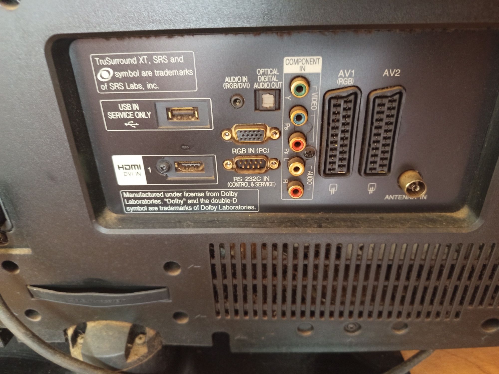 Telewizor 32 całe LCD/ LG w zestawie dekoder DVB-T +pilot