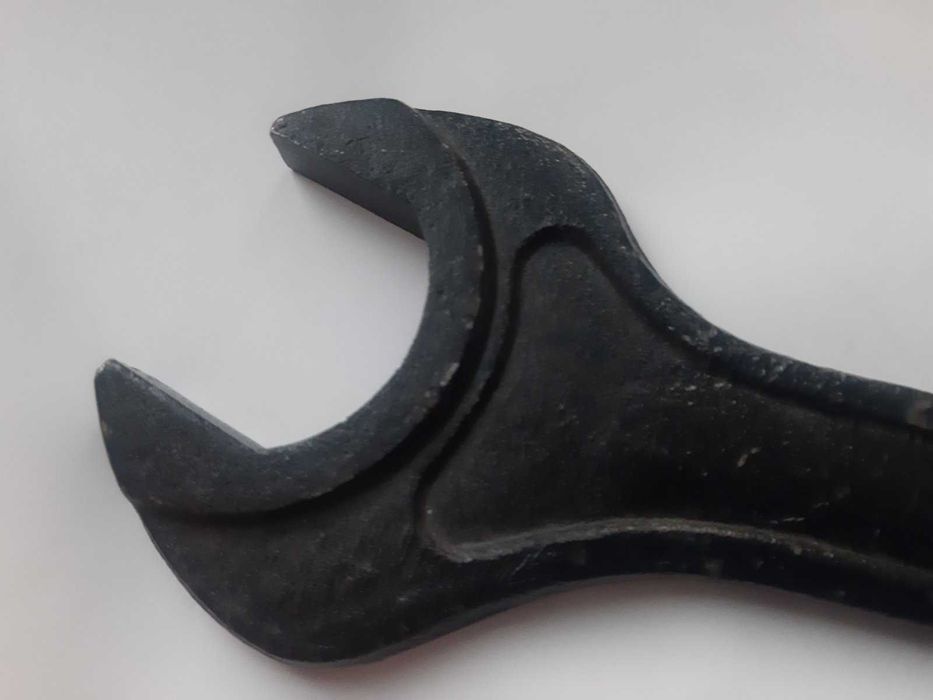 Ключ рожковий двосторонній на два розміри: 41 та 46