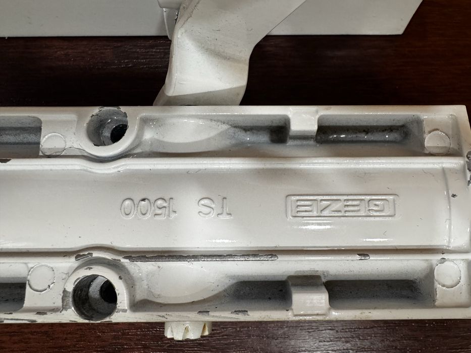 Доводчик дверной Geze TS 1500 б/у