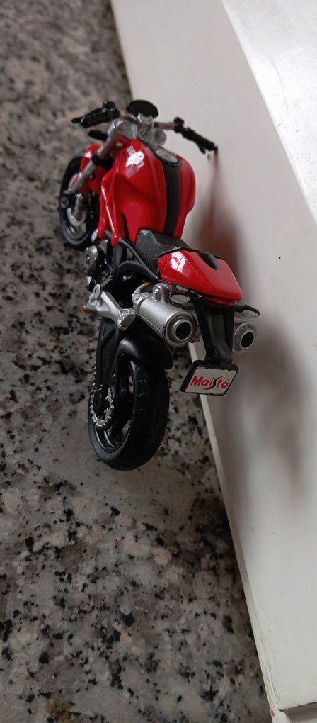 Mota coleção ducati