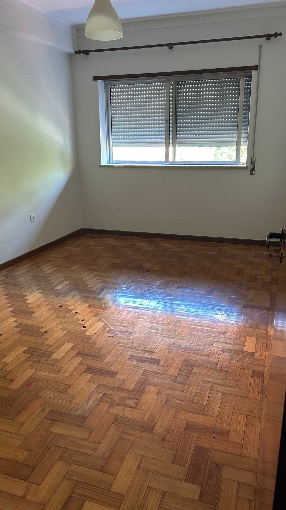 Apartamento T2 (São Victor - Braga) - Junto às piscinas e Clube Ténis