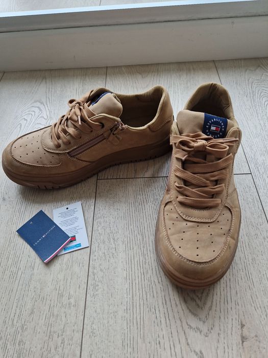 Tommy Hilfiger bezowe sneakersy, buty rozmiar 40, okazja!