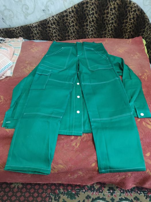 Жіночий костюм роба