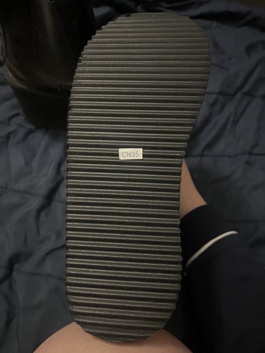 Botas novas nunca usadas