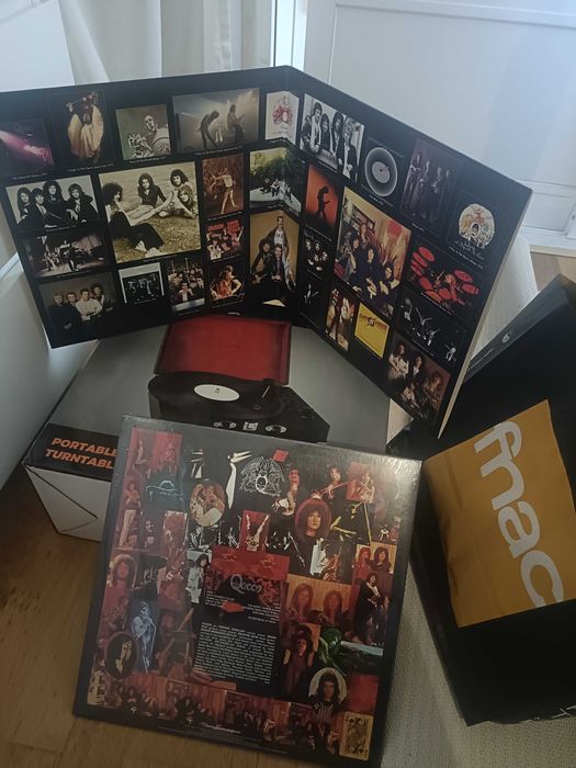 Queen + Plataforma giratória discos vinil