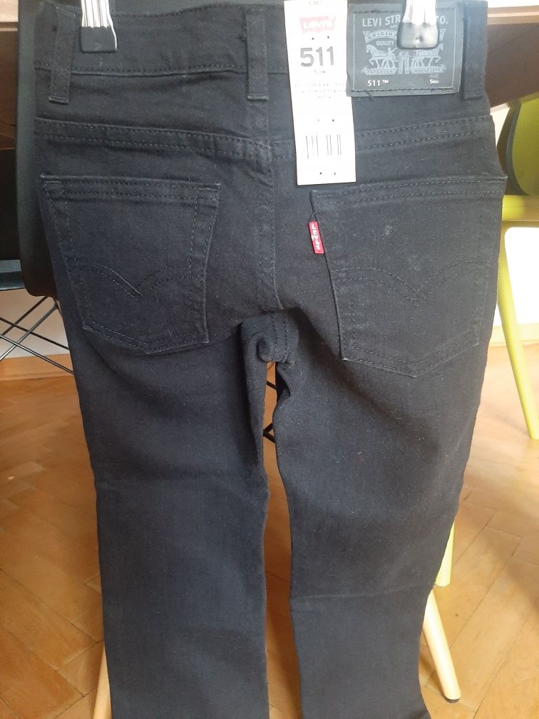 spodnie jeansy Levi's czarne 4-5 lat nowe