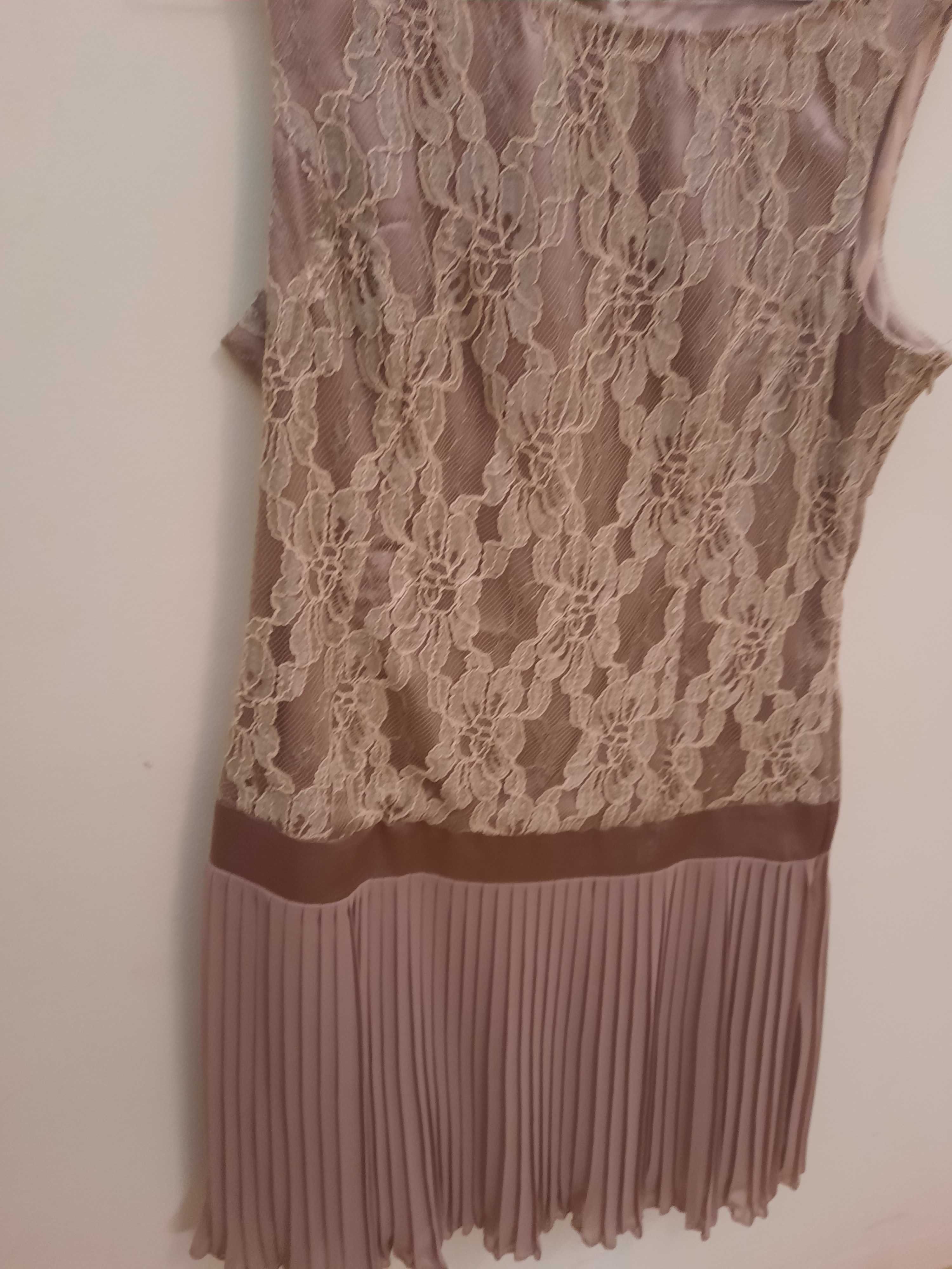 Vestido de festa em renda e plissado tam. L