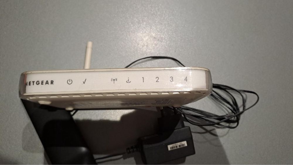 Router Netgear  WGR614 Router WiFi