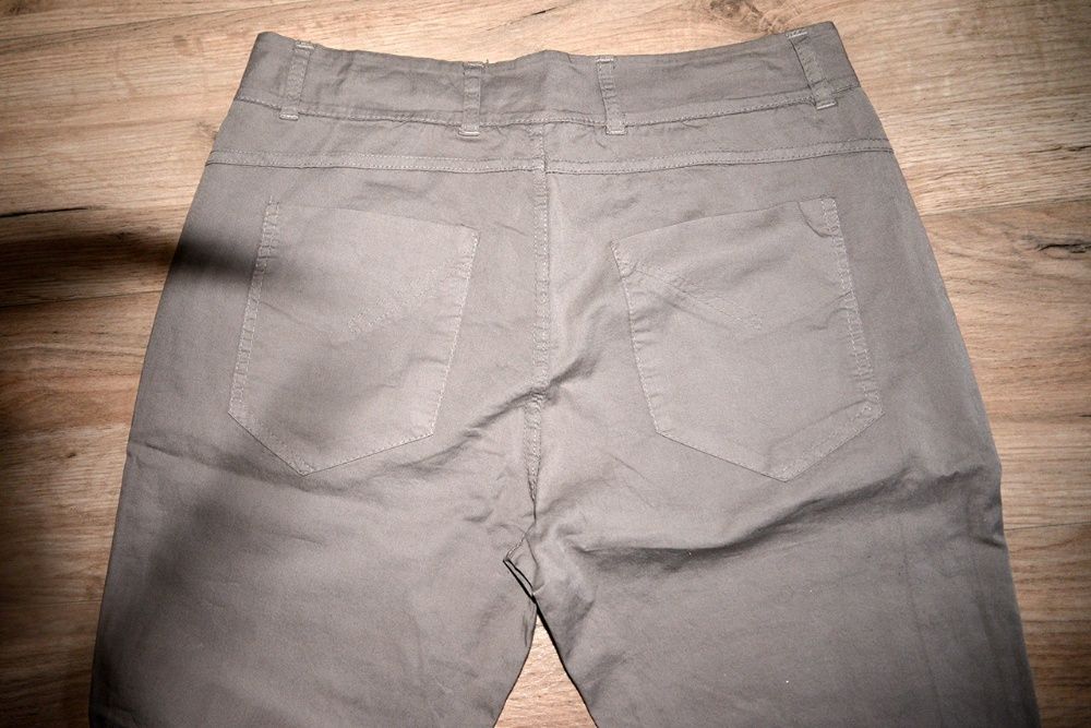 Elastyczne przewiewne spodnie szwajcarskiej firmy chicoree r. L