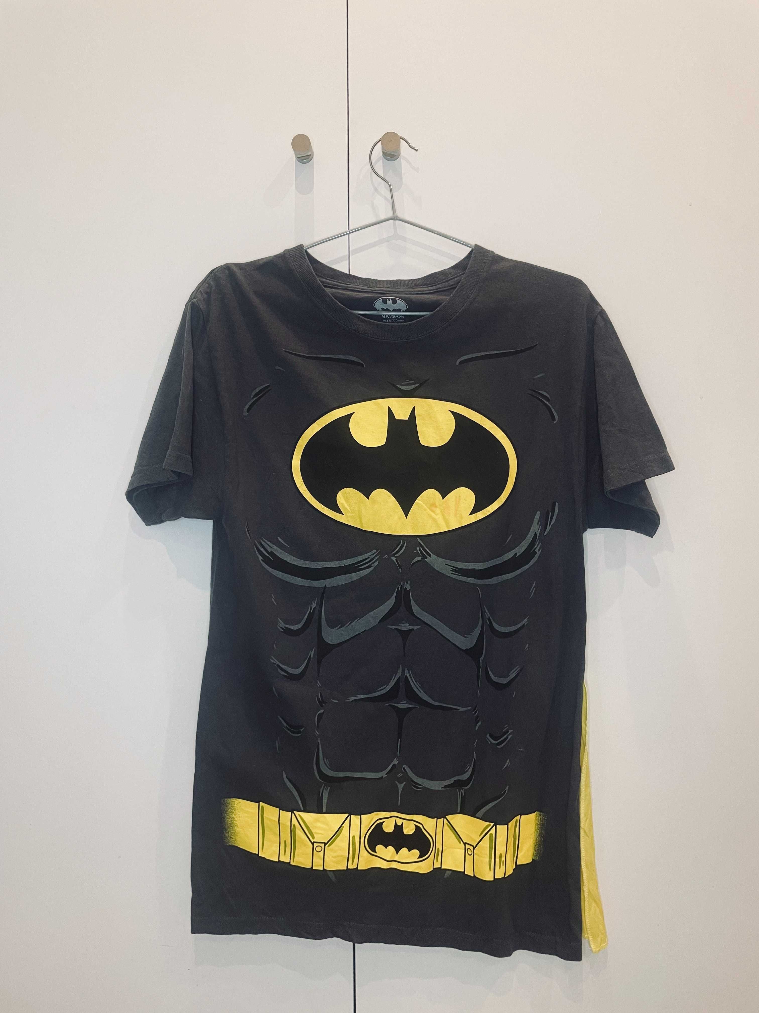 T-shirt Batman com Capa Destacável DC Comics