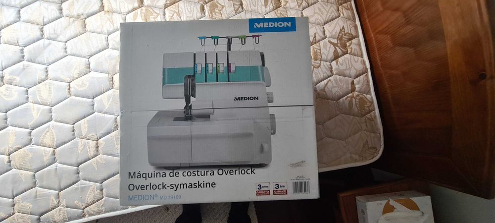 Máquina de costura overlock Medion MD 19169