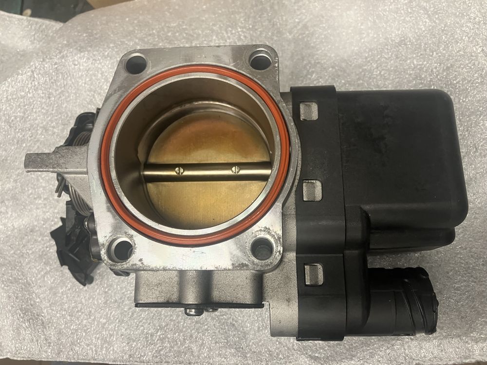 przepustnica bmw M52B20 z3 e36 e46 e39 2.0 320i