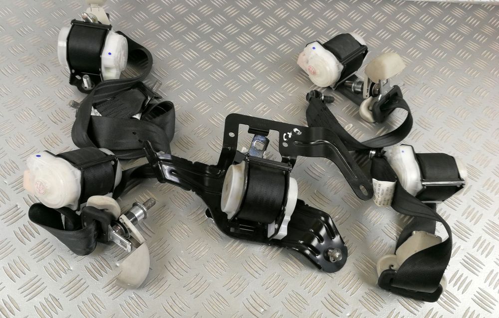 pas bezpieczeństwa lewy prawy tył środek 2 i 3 rząd MAZDA CX-9 I CX9 CX 9