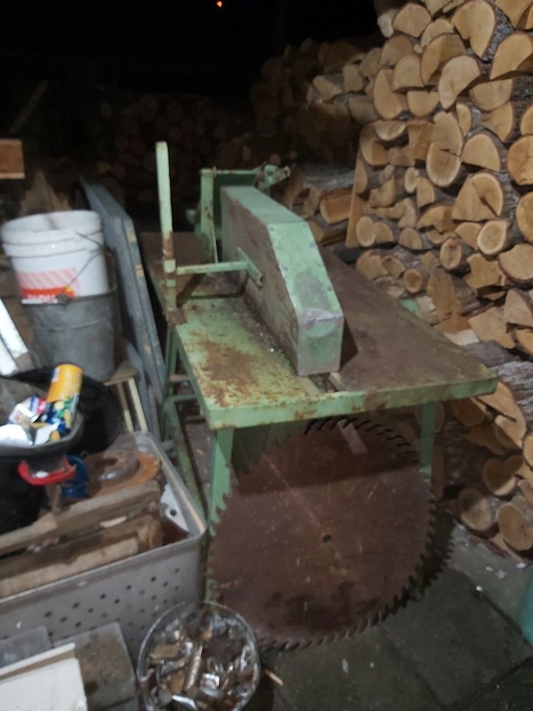 Piła do cięcia wzdłużnego stołowa