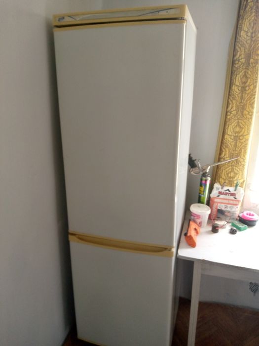 Продам холодильник