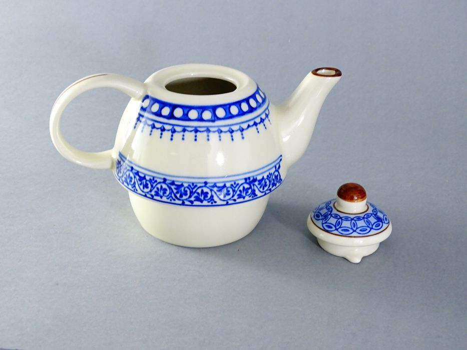 ceramiczny dzbanek imryczek