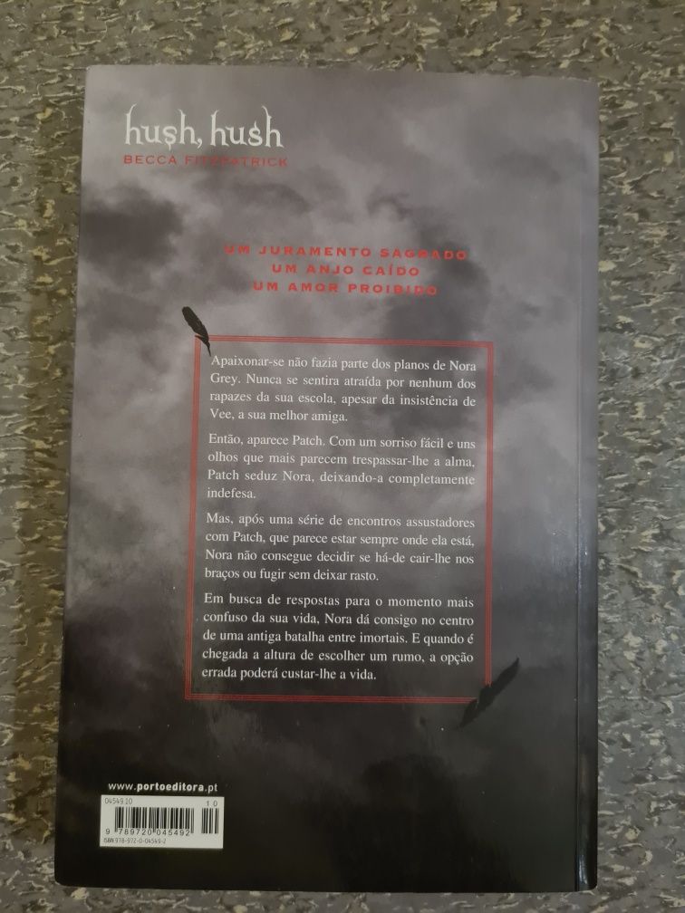 Livro  hush,hush