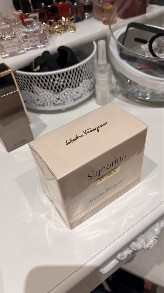 Woda parfumowana Salvatore Ferragamo Signorina Eleganza