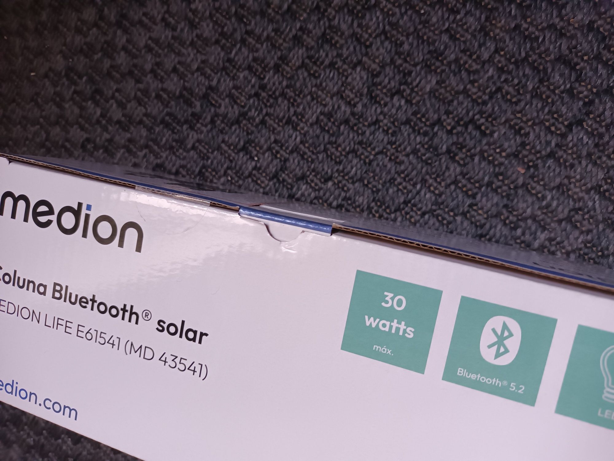 Coluna Bluetooth solar Medion 30 watss