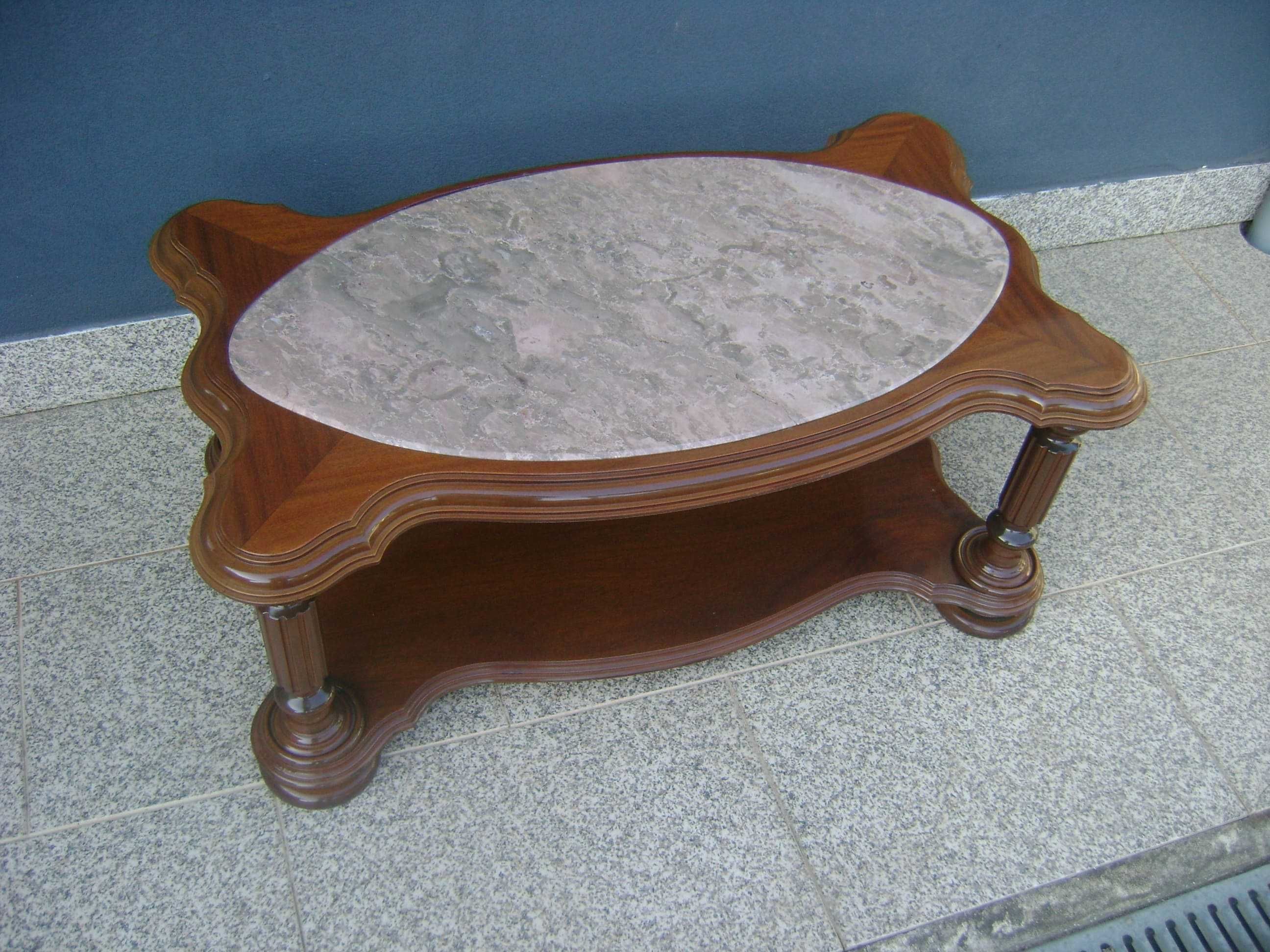 Mesa de centro em madeira c/ mármore