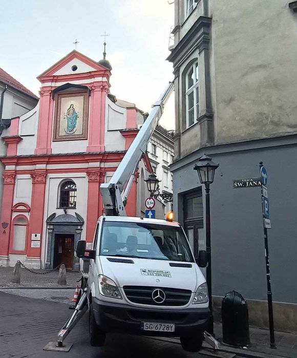 Podnośnik koszowy 21 m, Zwyżka Kraków,  wynajem z operatorem, wycinka