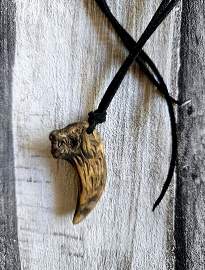 Duży wisior skandynawski wilk Fenrir kieł wikingów amulet talizman XL