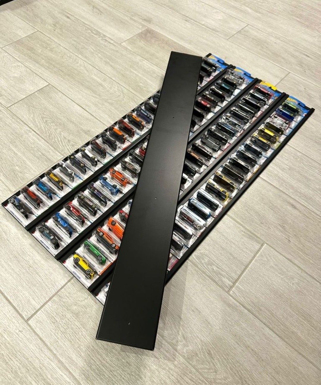 Hot wheels, Ekspozytor, półka, wieszak, stojak, regał