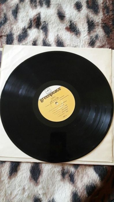 ВИНИЛОВАЯ пластинка Greenpeace, в упаковке родной, коллекционная вещь