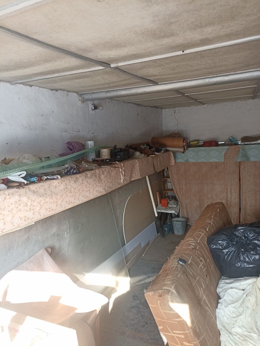 Продам або обміняю гараж район МКК