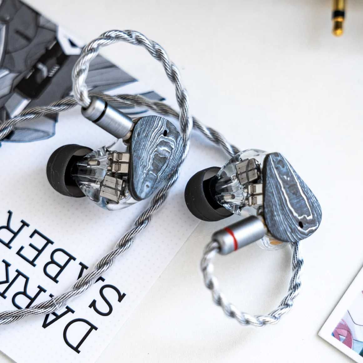 ⇒ Moondrop Dark Saber - гибридные Hybrid IEM's наушники 2DD+8BA