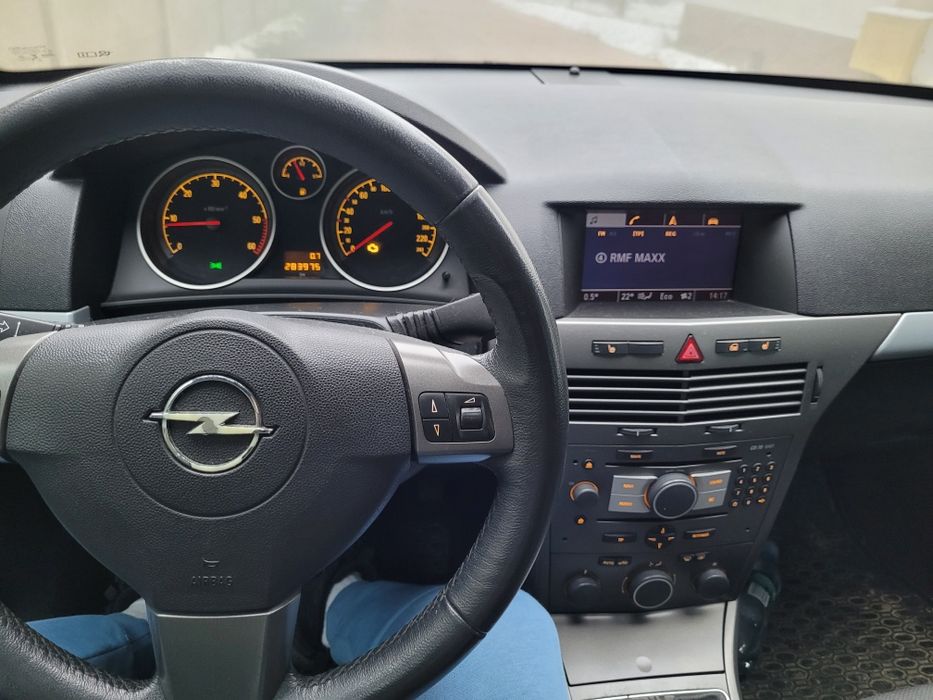 Opel Astra H 1.9 CDTI 2006r. kombi 100KM