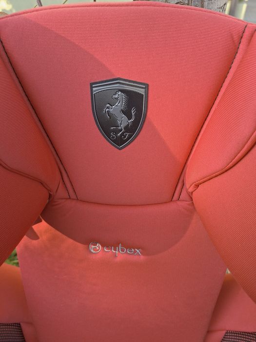 Fotelik dziecięcy Cybex S-fix Ferrari 15 - 36kg