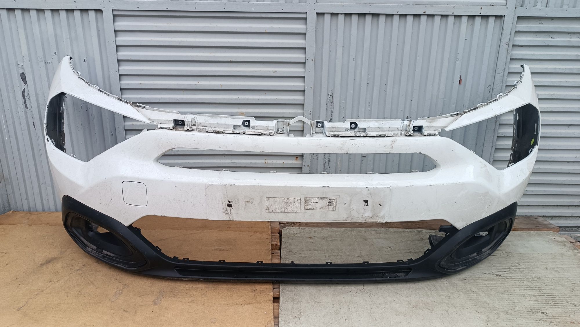Vendo parachoque de frente citroen C4 MK 3 ano 2020/23