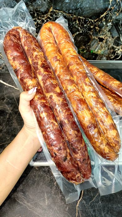 Кабаноси Сало Ребра Ковбаса