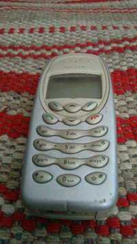 Telemóvel Nokia antigo para peças