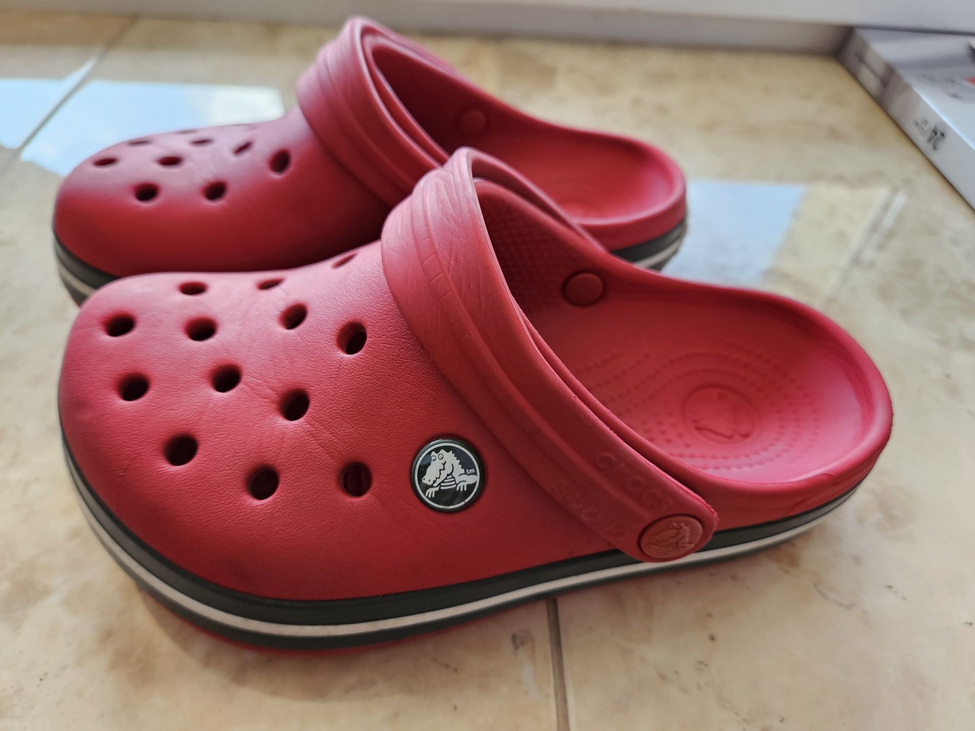 Продам Crocs можно как унисекс