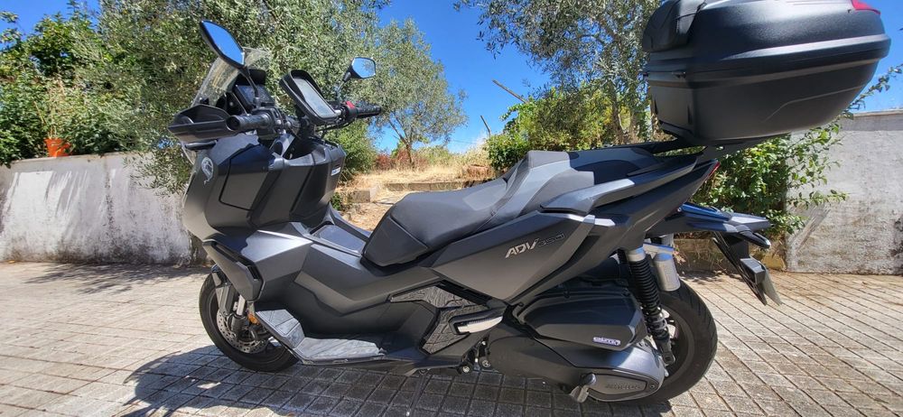 Honda ADV 350 ano de 2024