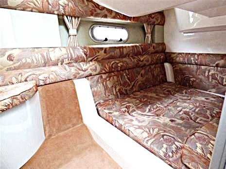 Jacht motorowy Sealine fly33, 400 KM diesel, 2 kabiny sypialne