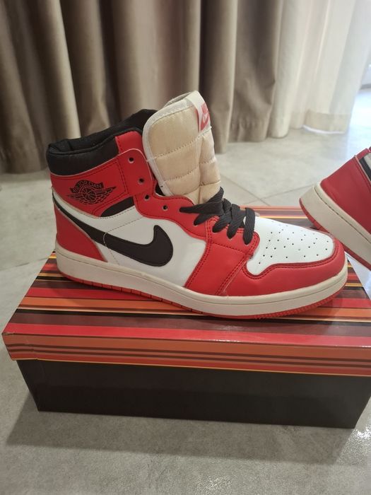 Кроссовки Nike air Jordan