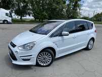 продам хороше сімейне авто