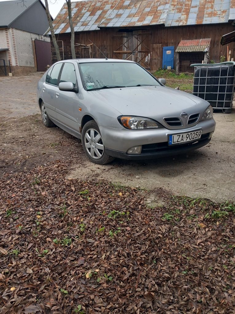 Nissan primera 2000