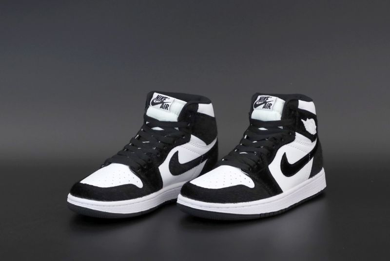 Кроссовки кожаные Nike Air Jordan 1 Retro High кросівки найк джордан