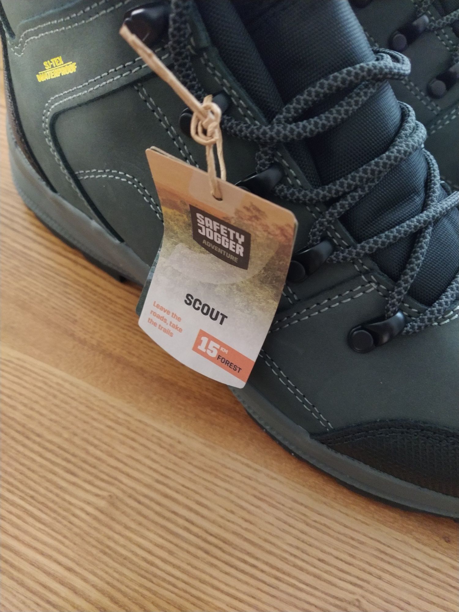 Buty trzewiki 44 trekingowe